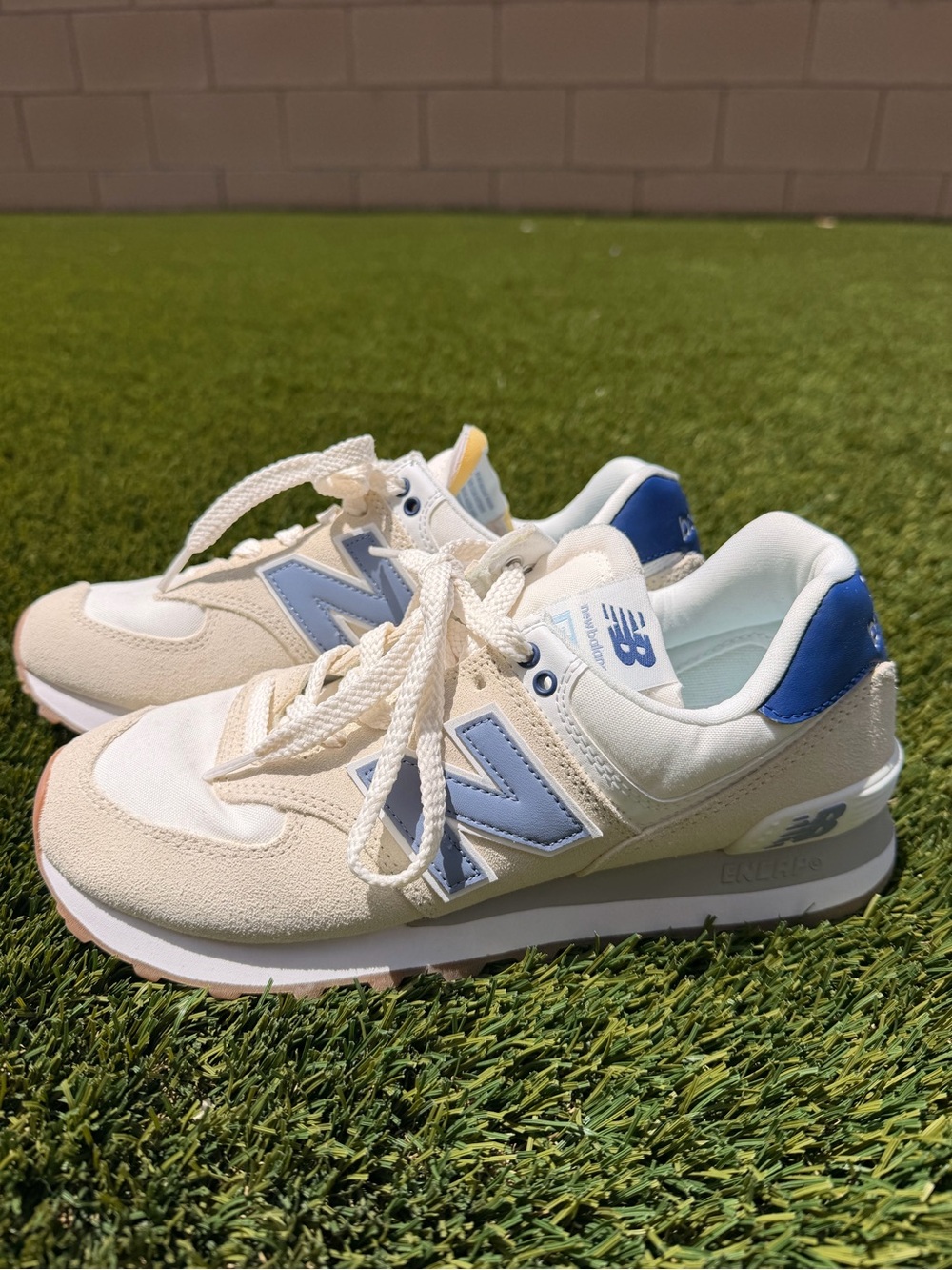 New Balance 574 Classic Cream Blue ENCAP Lifestyle Sneakers Women’s 8.5